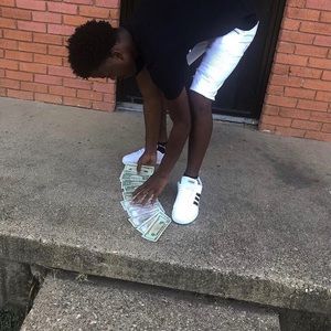 Meet your Posher, Deontae